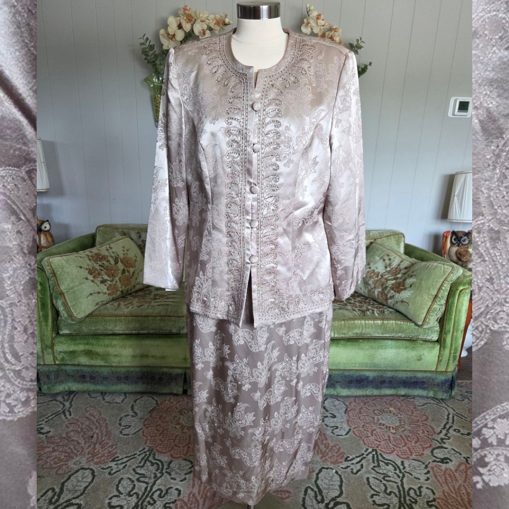 Che Studio Beige Paisley Two-Piece Set